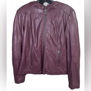 Kismet Pleather Jacket Size Medium in Burgundy